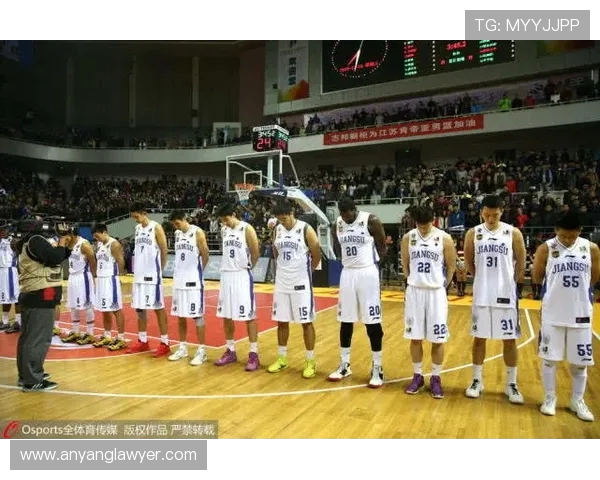 南京羽毛球队配合排名创新高展现团队实力与竞技水平的飞跃