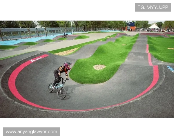 深圳极限运动队的激情与挑战探索极限运动的节奏与魅力