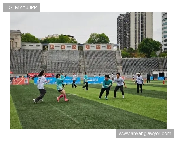 西安飞盘队在滑板精英赛中的拼搏历程与荣耀时刻回顾 西安飞盘队在滑板精英赛中的拼搏历程与荣耀时刻回顾