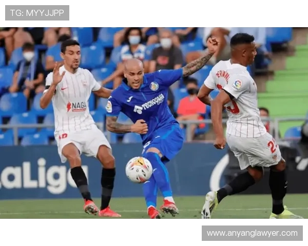 塞尔塔与巴伦西亚历史交锋记录分析及战绩回顾