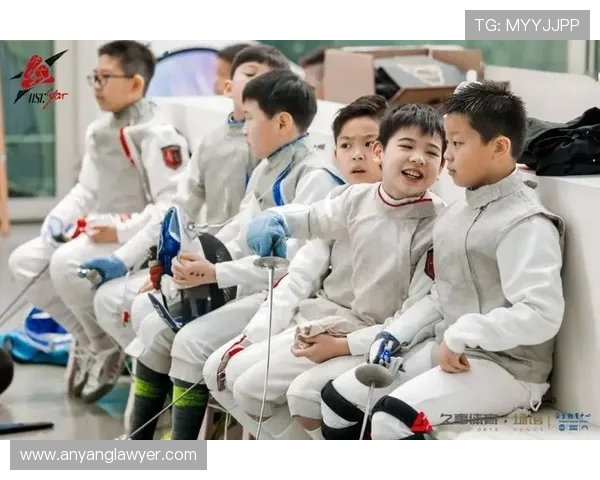 尼斯与圣旺红星激战正酣精彩赛事回顾与分析